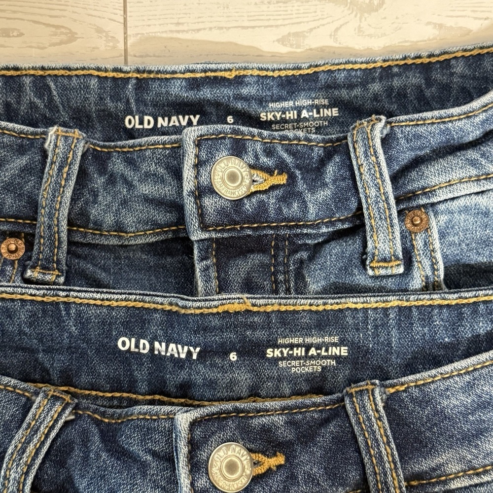 Old Navy Sky Hi A Line Jean Shorts Sz 6 Raw Hem Button Fly 2 Pair Lot Denim Blue - Picture 9 of 15